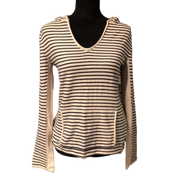 Roxy Blue & White Striped Hoodie size X-Large - Picture 12 of 12